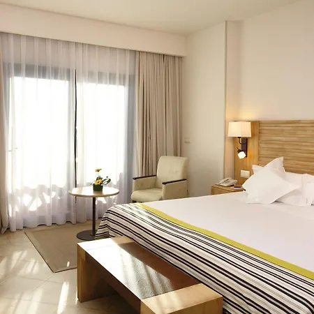 Barcelo Mar Hotel